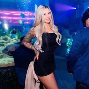 Meet your Posher, Marissa